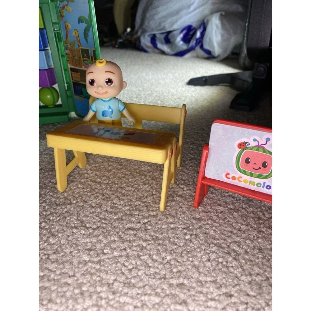 Cocomelon School Time Deluxe Playtime Set JJ Bella Ms. Appleberry Melon Patch